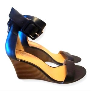 NY&C women's black zipper-back, wedge shoes